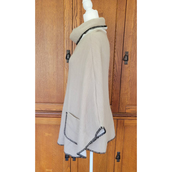 NWOT Steve Madden‎ Women's Beige Funnel Neck Poncho. Size OSFM - Picture 4 of 8